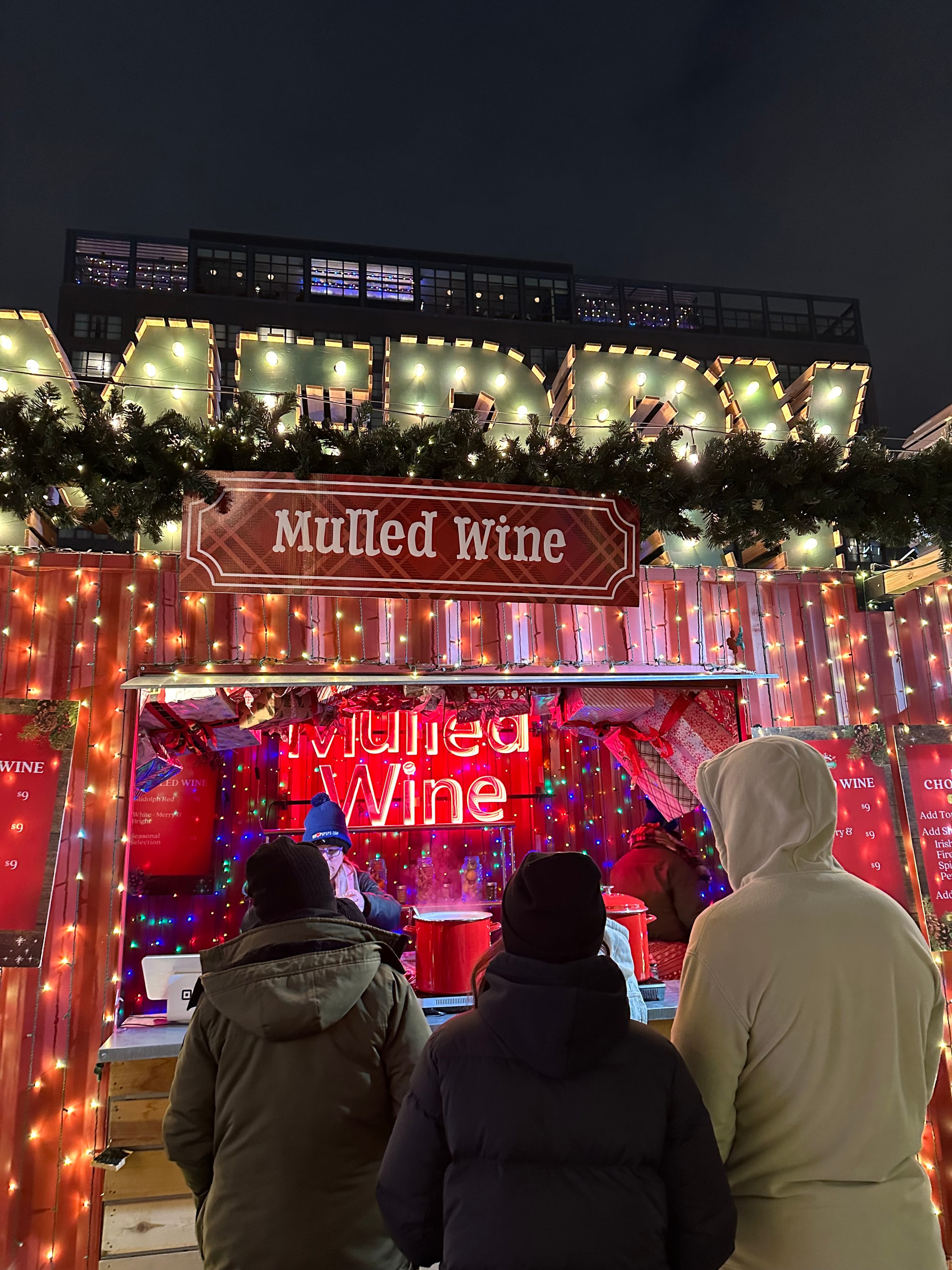 Holiday Fun in Chicago This Weekend: December 6th-8th 2024